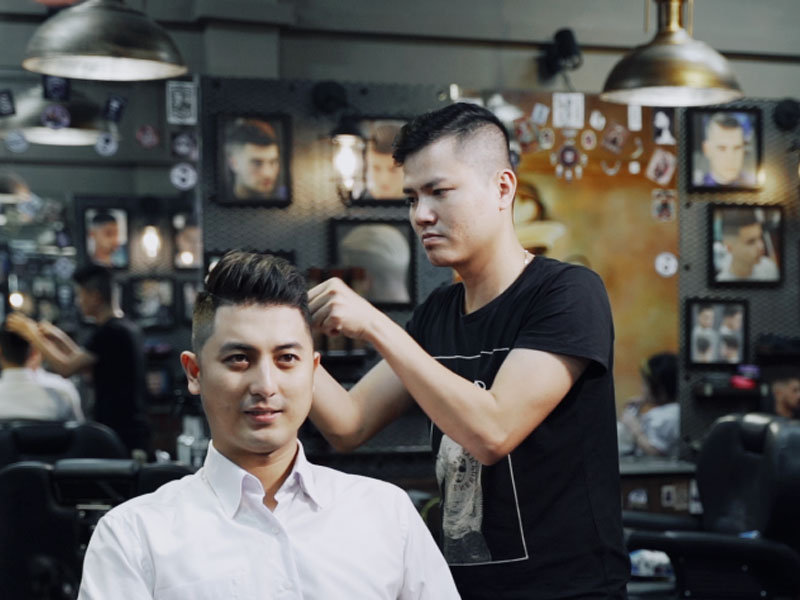 Dịch Vụ Cắt Tóc Tại Nhà – Trải Nghiệm Làm Đẹp Đẳng Cấp Ngay Tại Không Gian Riêng
