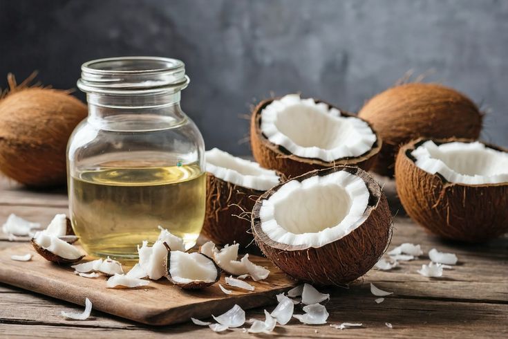 Dầu dừa hỗ trợ tẩy tế bào chết, thúc đẩy quá trình làm trắng da