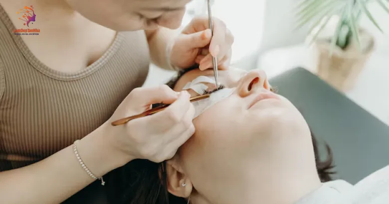 Các kiểu nối mi được khách ưa chuộng