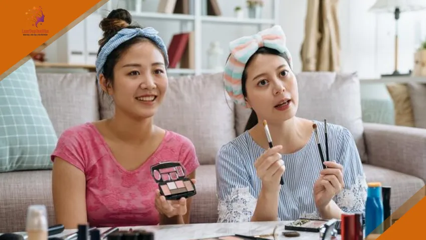 Chuyên gia hướng dẫn trang điểm tận nhà chuẩn đẹp