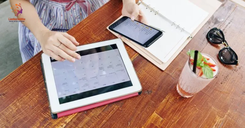 Đặt lịch dễ dàng, chuyên viên chủ động phục vụ tận nơi