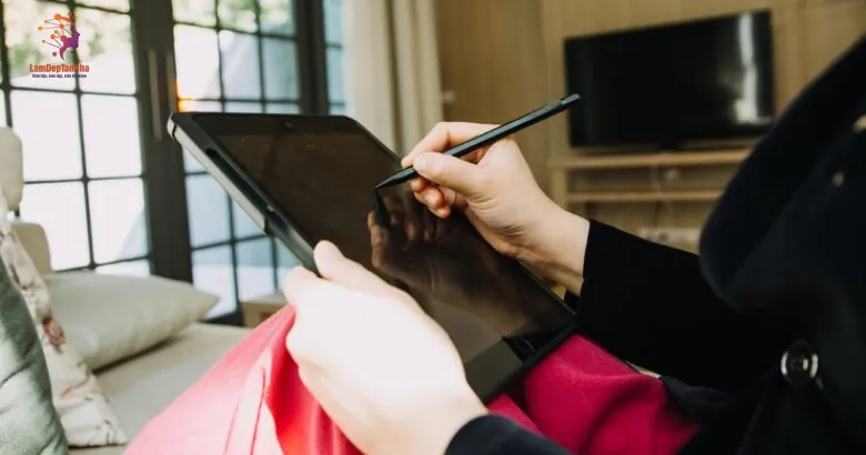 Đặt lịch phun mày ngay tận nhà để kết nối nhanh với chuyên viên uy tín