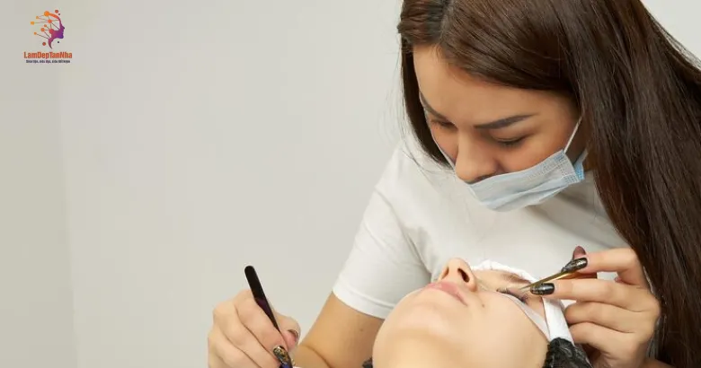 Hướng dẫn từng bước cách đặt dịch vụ nối mi tận nơi