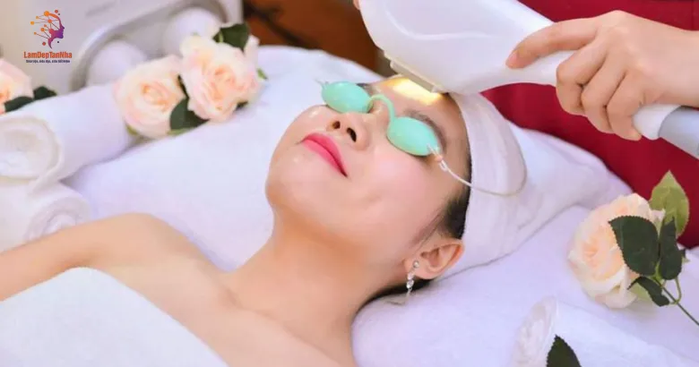Kinh nghiệm lựa chọn dịch vụ làm đẹp tại nhà uy tín
