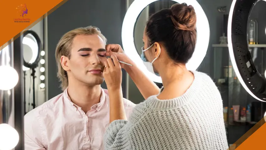 Trang điểm dự tiệc tận nhà: Xu hướng năm 2025