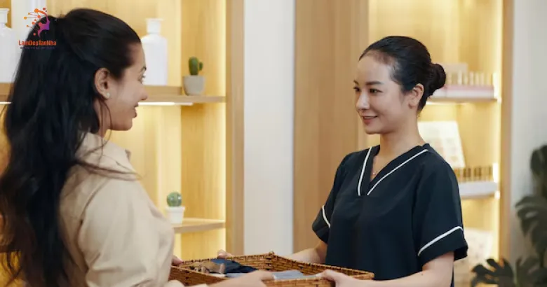 Vì sao nên chọn chuyên viên đến tận nơi chăm sóc sắc đẹp?