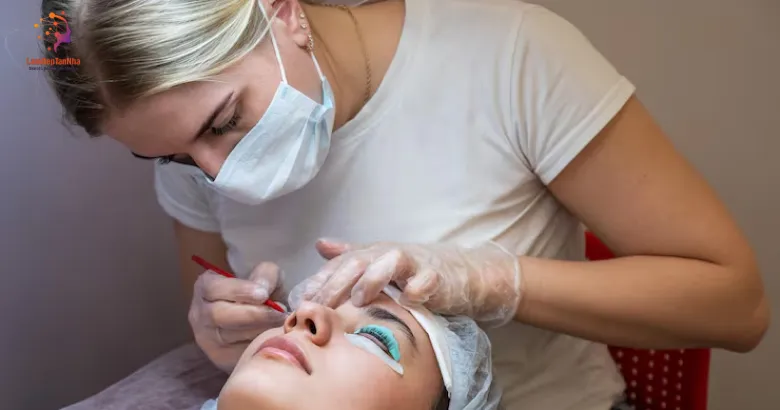 Dịch vụ nối mi tận nhà mang đến chất lượng với mức giá hợp lý