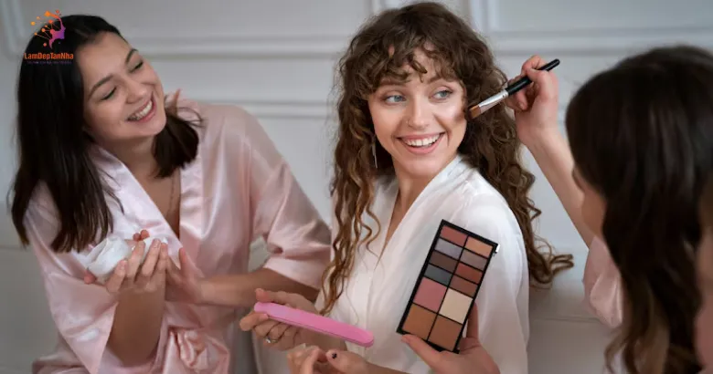 Lợi ích khi chọn trang điểm dự tiệc tận nhà