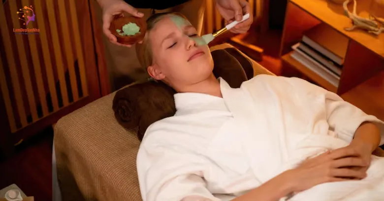 Tại sao dịch vụ chăm sóc da mặt tận nhà ngày càng phổ biến?