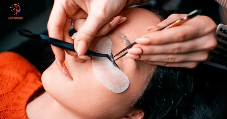 Ưu điểm nổi bật khi sử dụng dịch vụ nối mi tận nhà