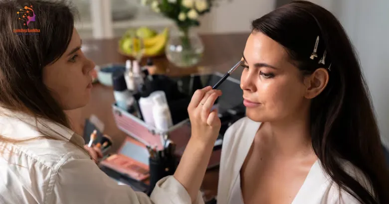 Bí quyết giữ mi nối lâu bền sau khi nối mi tận nhà