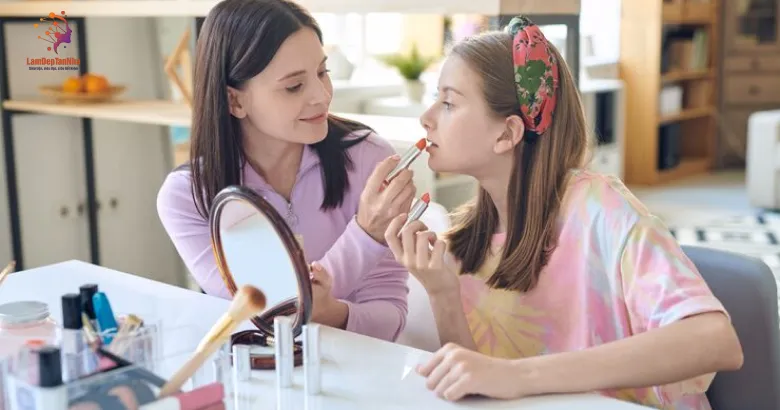 Cách đặt lịch hiệu quả với chuyên viên trang điểm tận nhà