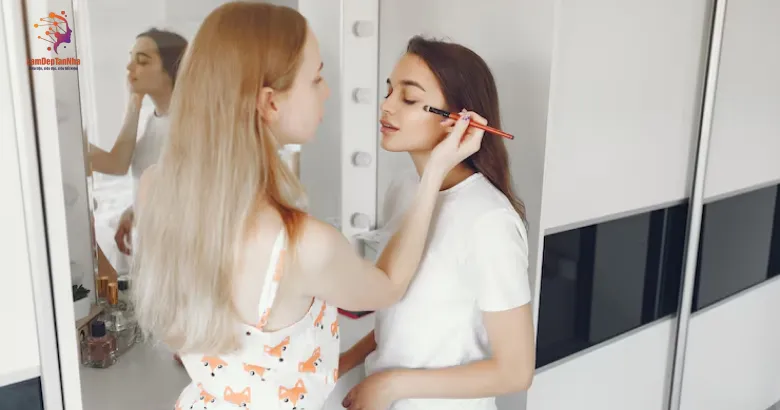 Lời khuyên chọn chuyên viên trang điểm cô dâu tận nhà uy tín