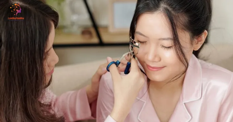 Nối mi Hybrid kết hợp tự nhiên và dày dặn, thịnh hành nhất