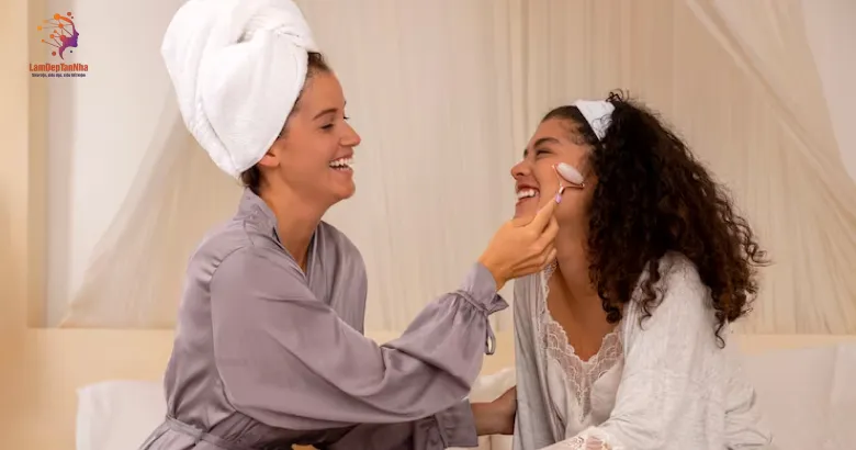 Những lợi ích khi chuyên viên chăm sóc da đến tận nhà