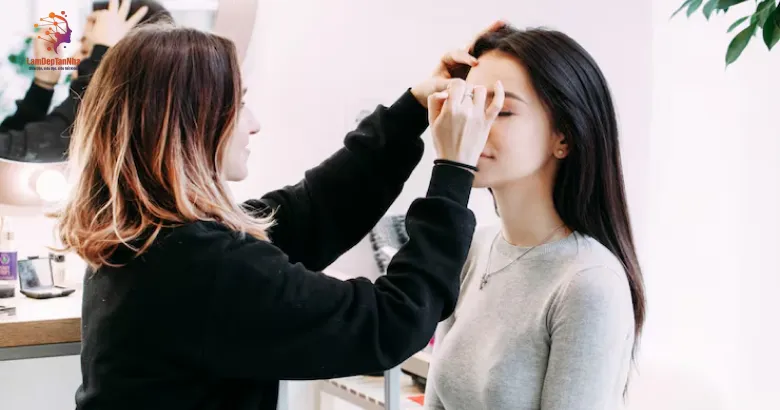 Tại sao nối mi tận nhà được ưa chuộng hiện nay?